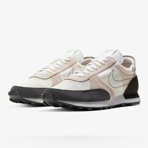 Nike DBREAK-TYPE SIZE 6.5 Men/8 Women